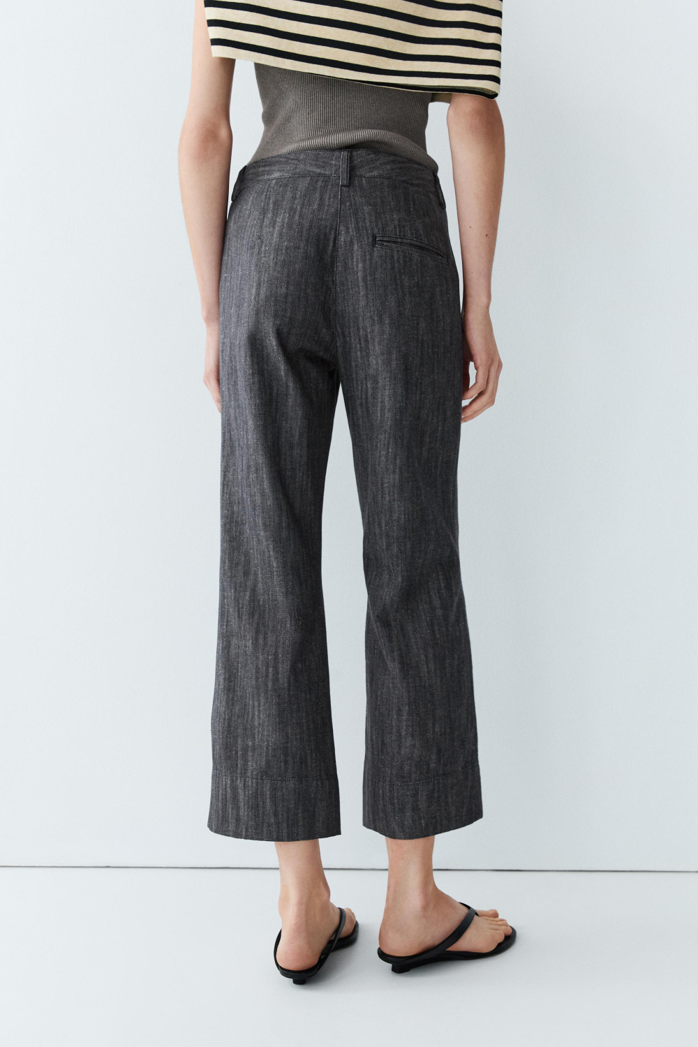 Massimo Dutti Укороченные расклешенные брюки, индиго