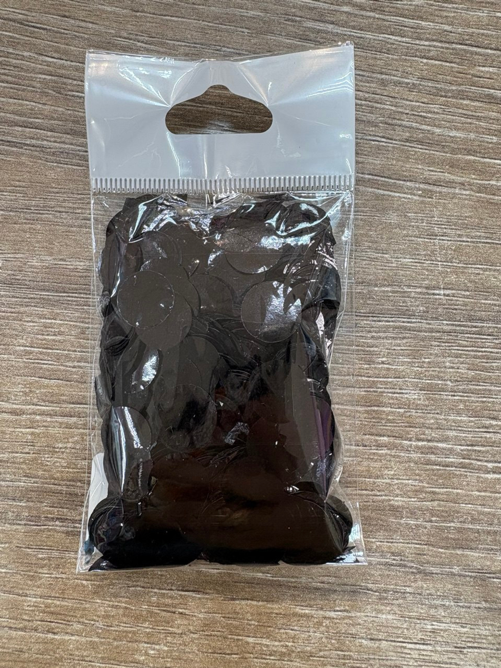 Конфетти Цвет: черный