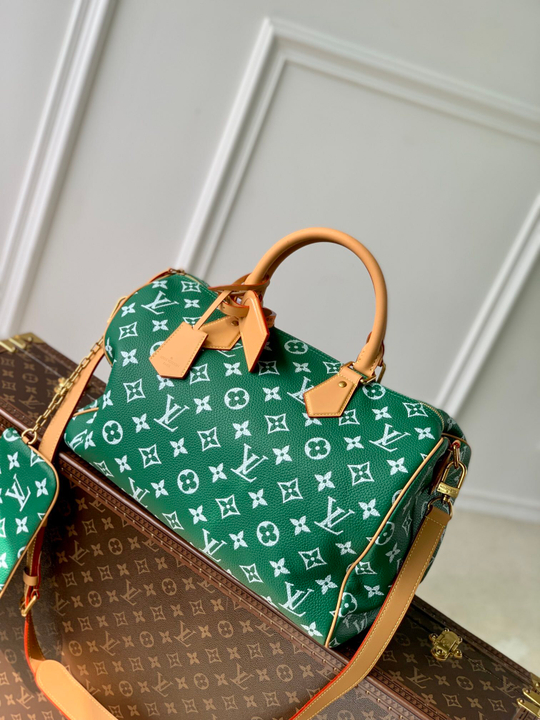 Louis Vuitton Speedy P9 Bandouliere 40