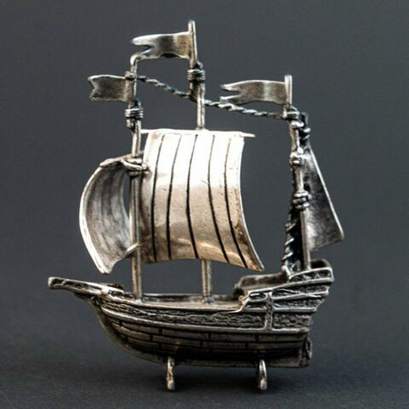 Винтаж: Настольная миниатюра корабля