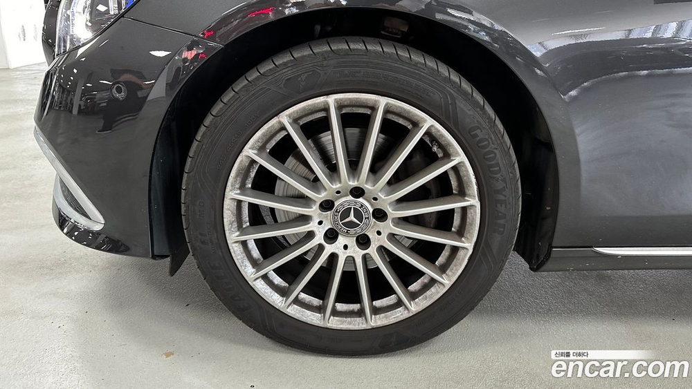Mercedes-Benz E-Class W213 E250 Exclusive (01.2023)