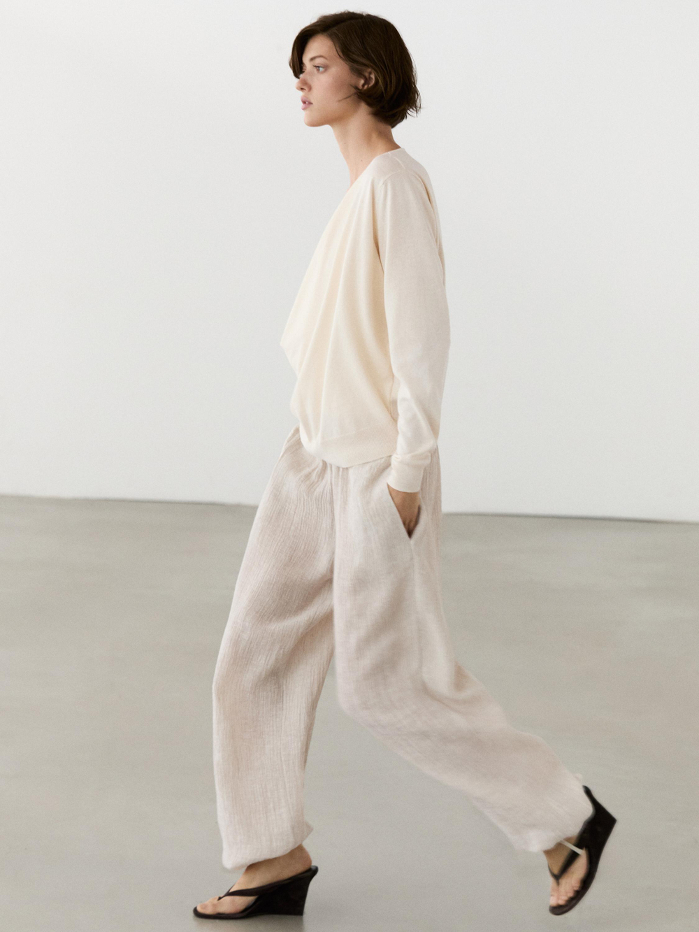 Massimo Dutti Свитер из смесового хлопка с драпированным вырезом, натуральный/кремовый