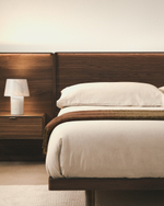 Кровать Norlen с 2 тумбочками из орехового шпона с темной отделкой LED 180 x 200 см