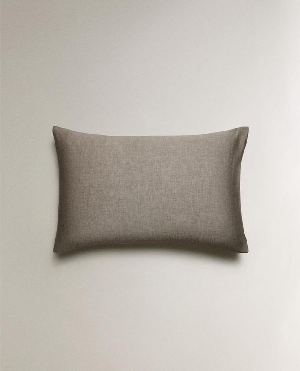 ZARA HOME ОДНОТОННАЯ НАВОЛОЧКА, СЕРЫЙ