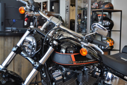 Harley-Davidson BREAKOUT 117 (Vivid Black) 2024