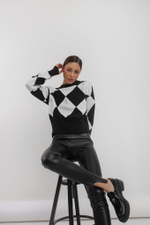 Леггинсы из эко-кожи на замшевой основе