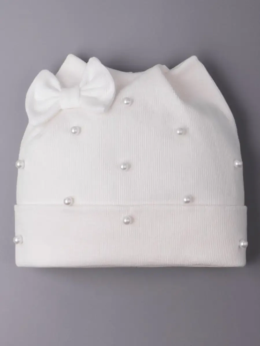 Шапка для девочки осенняя с бусинами