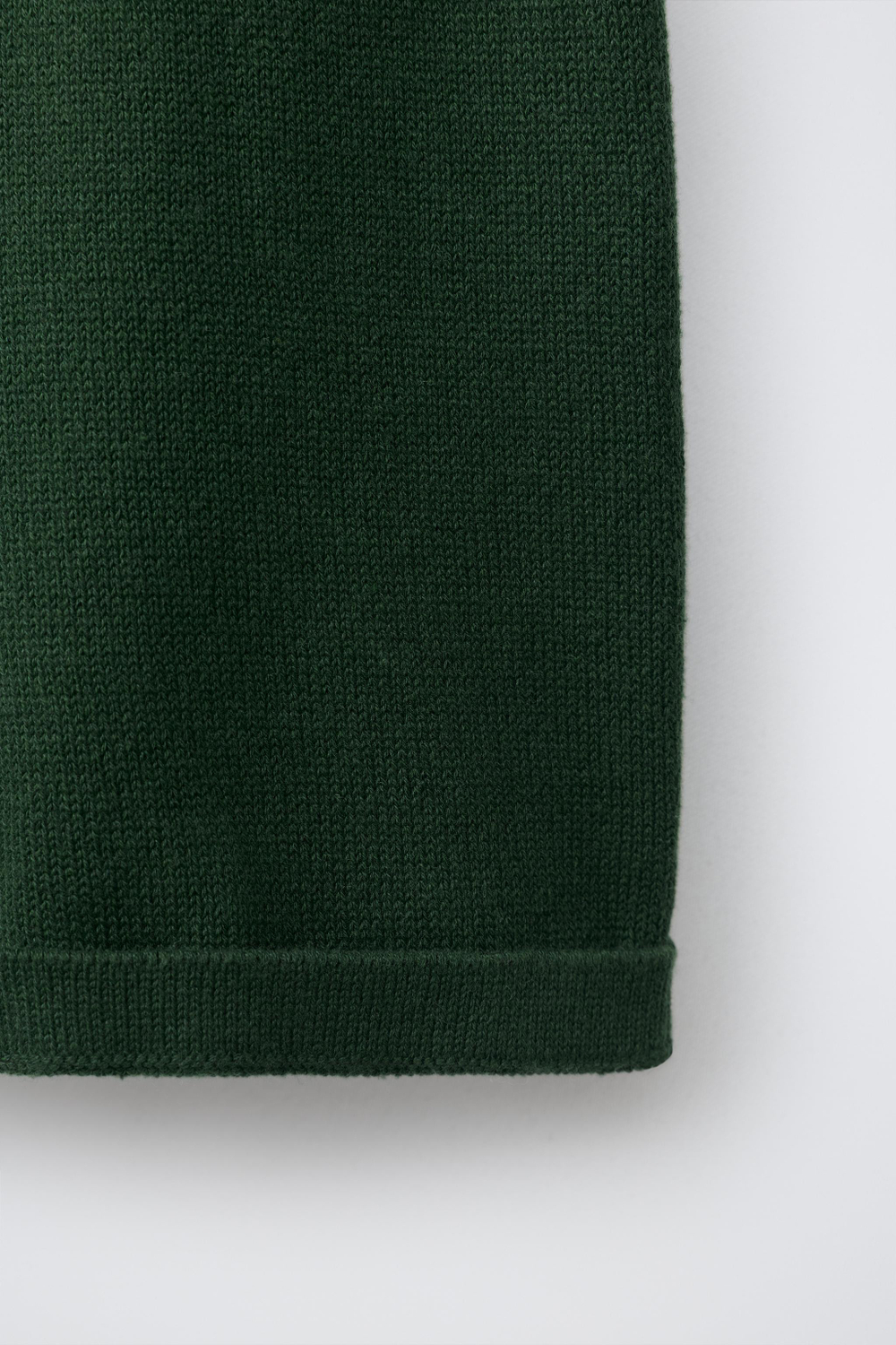 ZARA ТРИКОТАЖНЫЕ ШОРТЫ, ТЕМНО-ЗЕЛЕНЫЙ