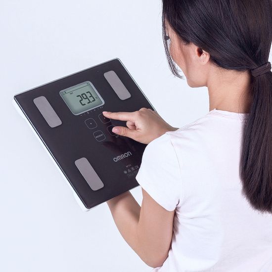 Напольные весы Жироанализатор Omron BF214