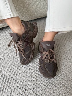 Кроссовки из натуральной замши