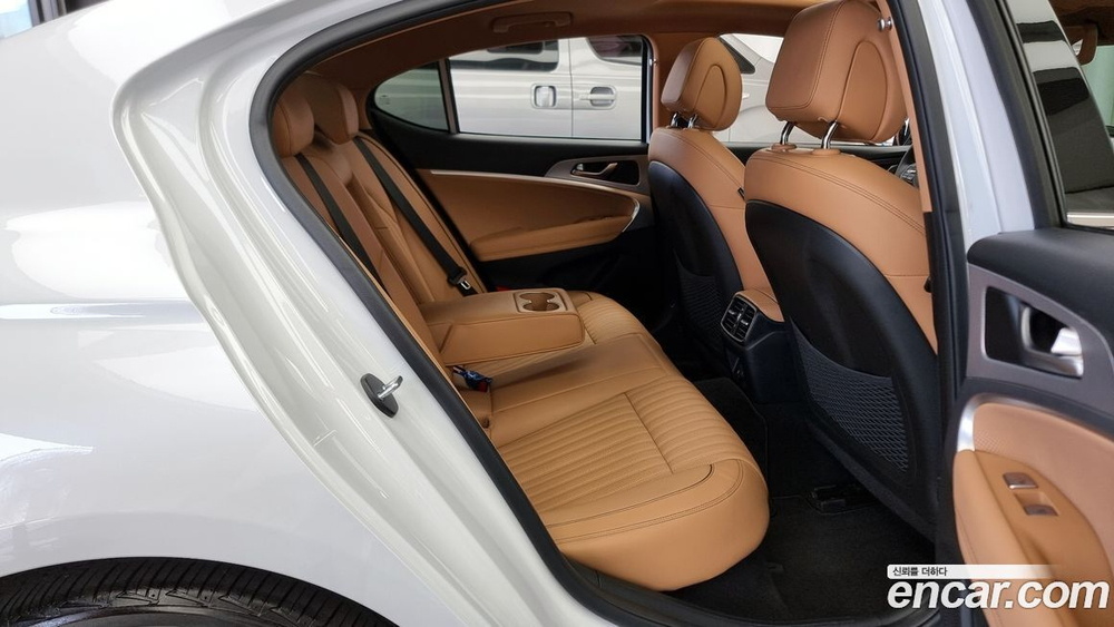 Genesis The New G70 Бензин 2.0T 2WD (04.2022)