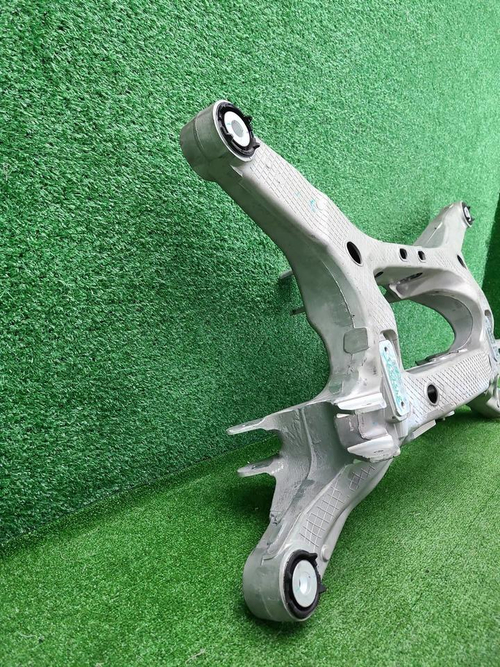 Подрамник задний Hongqi HS5 (2019-н.в.)