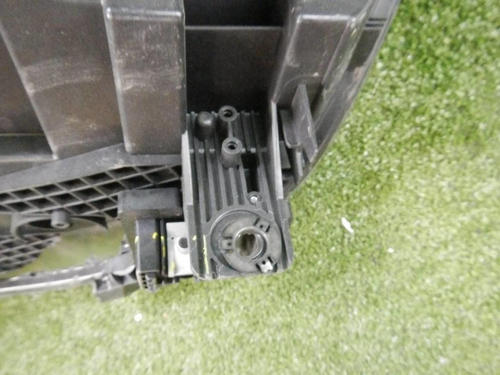 Битая Фара правая BMW X5 F15 (2013-2018) галоген