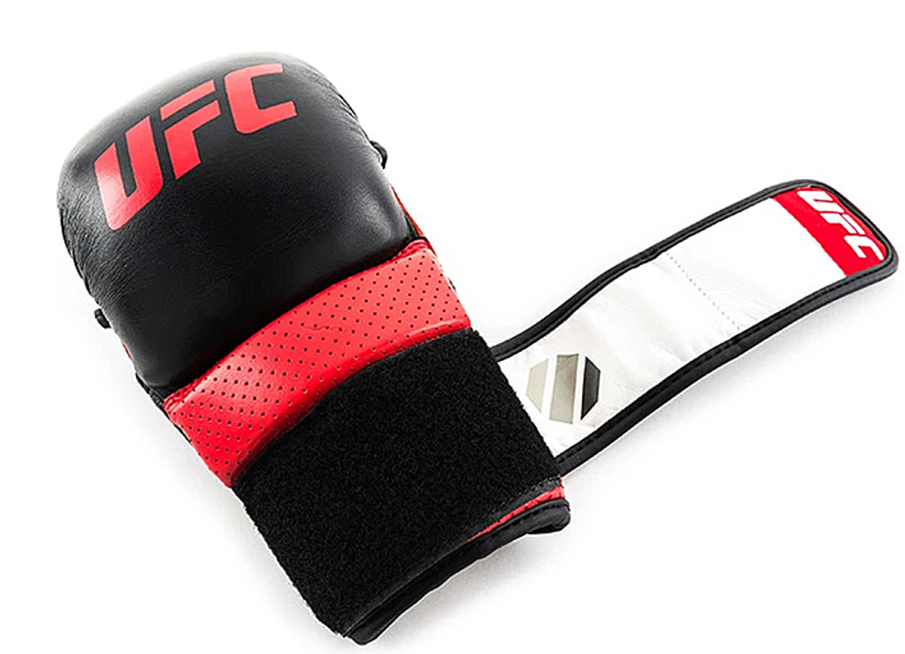 UFC PRO Перчатки для спарринга черные L/XL