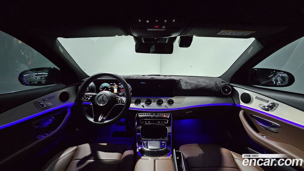 Mercedes-Benz E-Class W213 E250 Avangarde (08.2021)