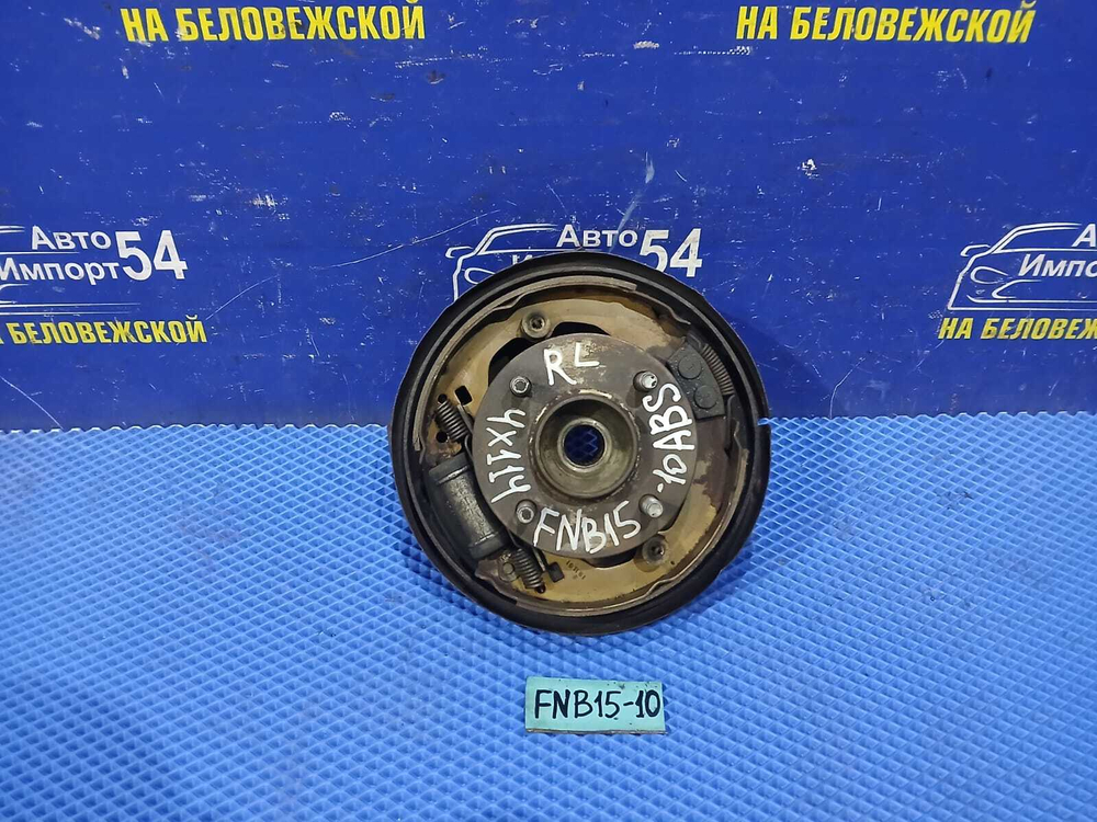 Ступица задняя левая NISSAN SUNNY 2000