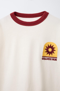 ZARA ФУТБОЛКА С КОНТРАСТНОЙ ВЫШИВКОЙ, ЭКРЮ