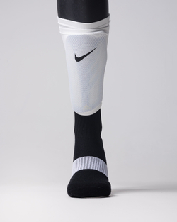 Фиксатор для щитков / Nike