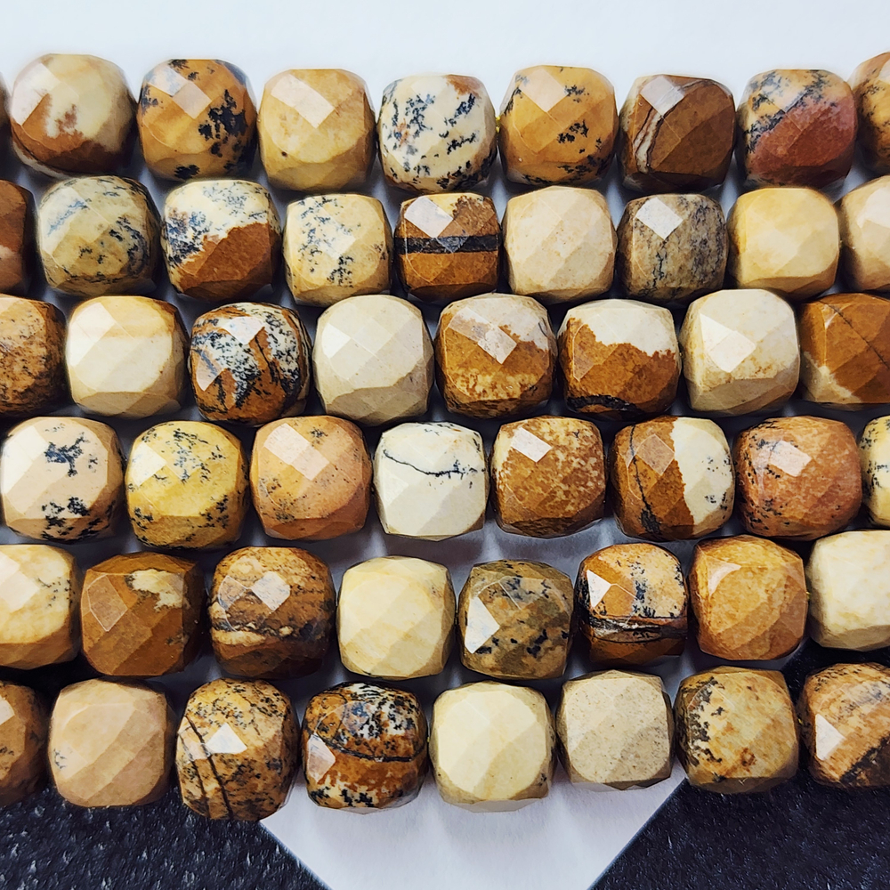 "Яшма песочная", бусины, куб, р-р 6-6.8мм, красивая огранка