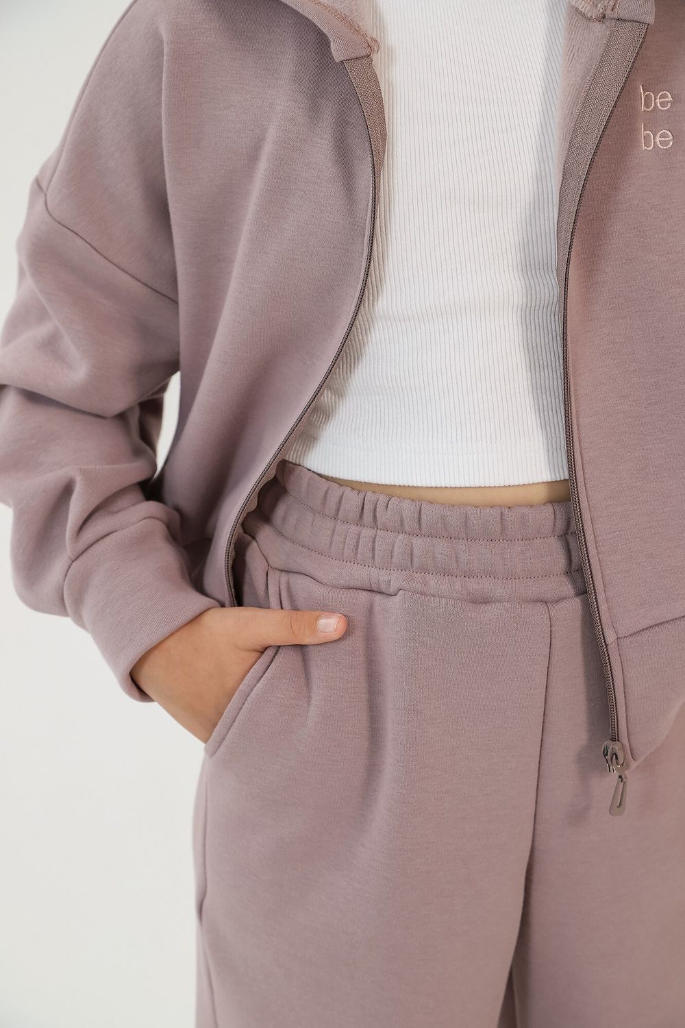 Костюм для девочки Герда-1 Виотекс КАПУЧИНО