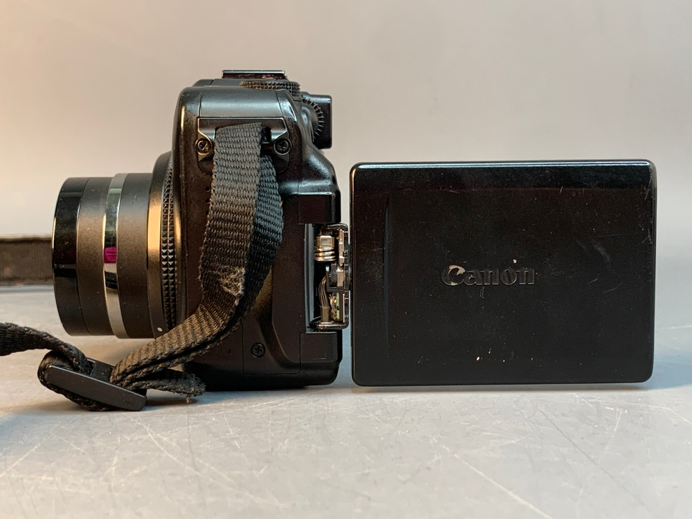 Canon PowerShot G11 не работает вспышка, царапинки на линзе