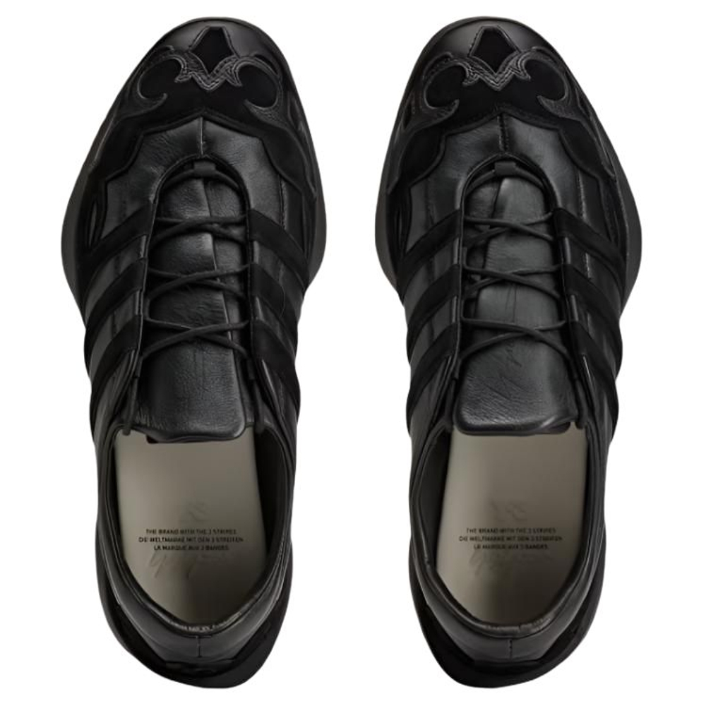 Y 3