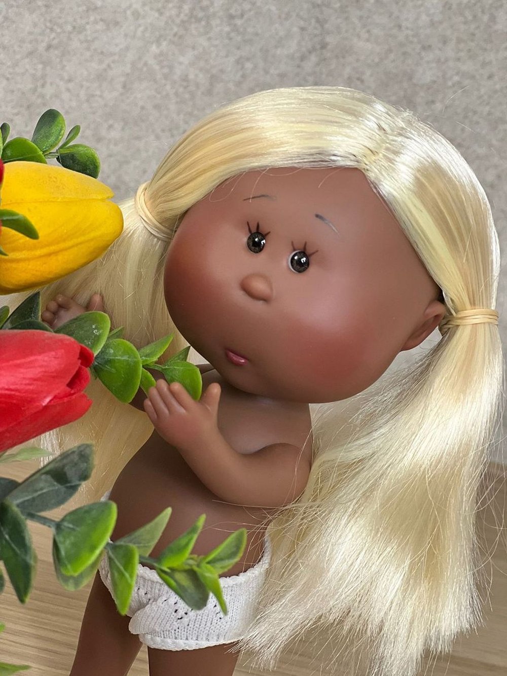 Кукла Nines виниловая 23см Little Mia без одежды (3199WN2)