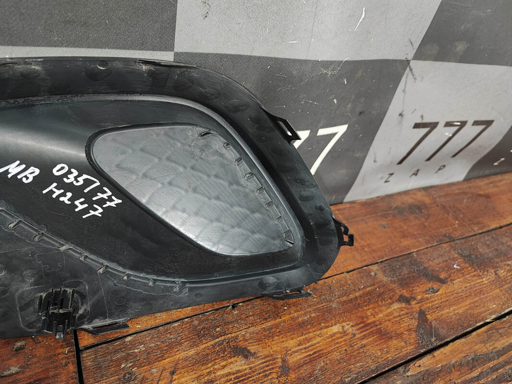 Накладка переднего бампера правая Mercedes GLA (H247) 20-нв Б/У Оригинал A2478850804