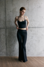 Майка на тонких бретелях