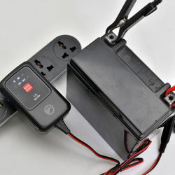 Автомобильное зарядное устройство BERKUT Specialist BC-01A