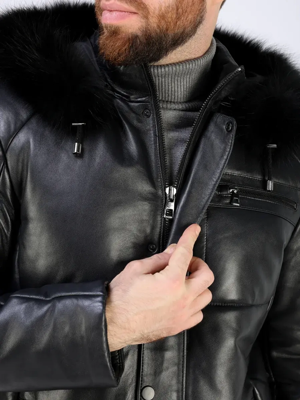 Куртка зимняя кожаная с капюшоном пуховик