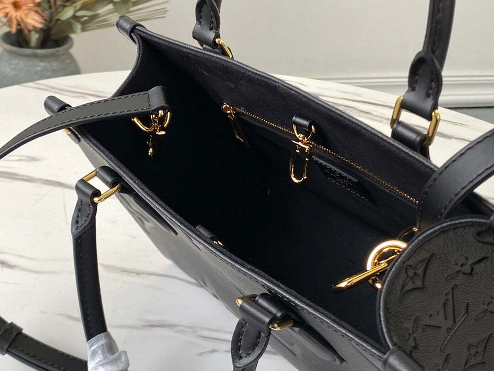 Louis Vuitton Onthego PM