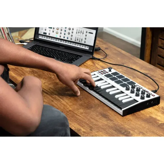 AKAI PRO MPK mini mk3 White
