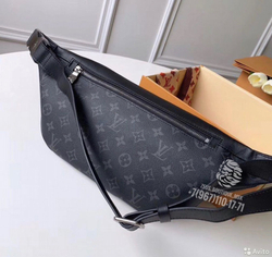 Сумка поясная Louis Vuitton Discovery PM