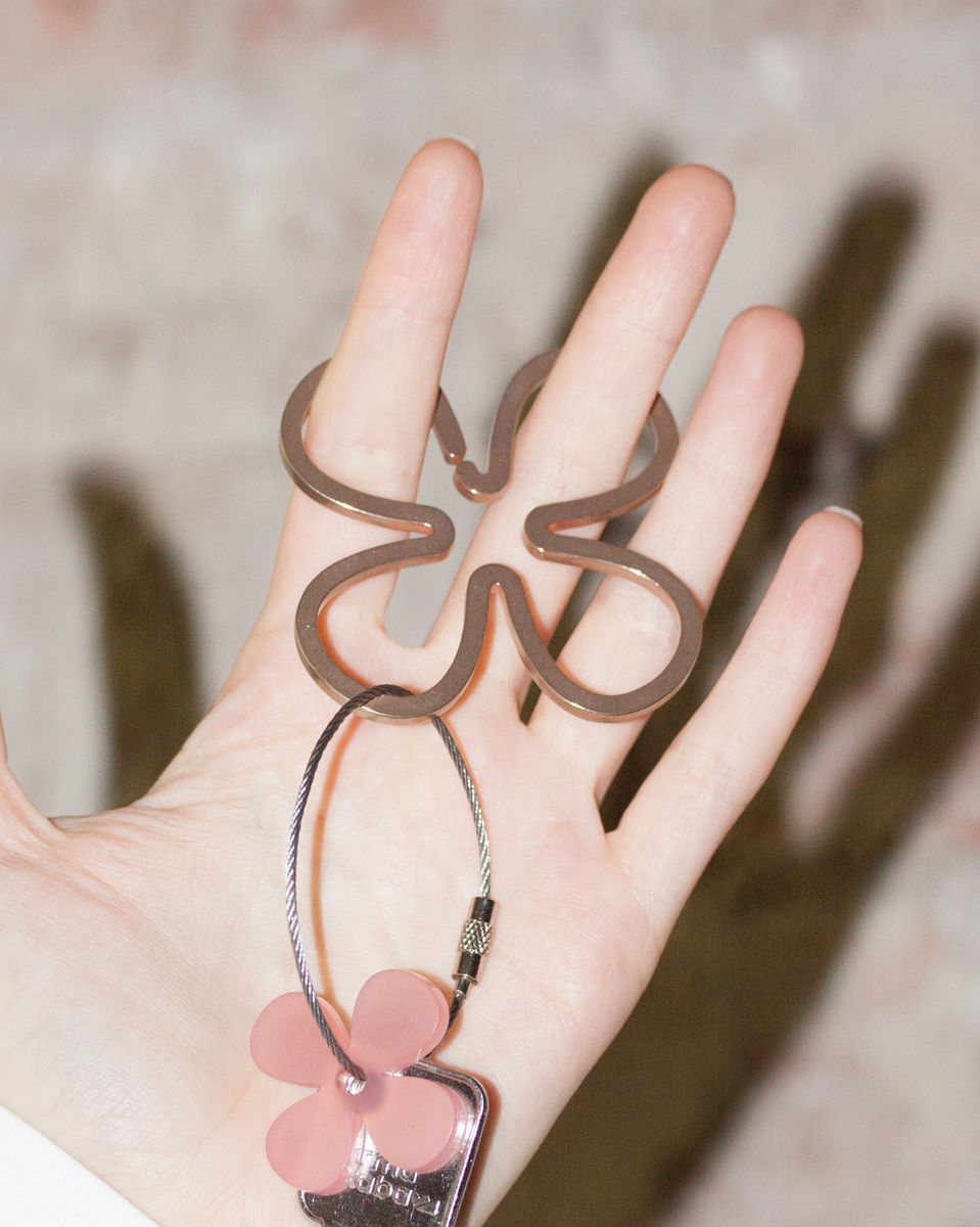 Карабин Neverending Flower