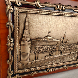 Плакетка с видом Москвы "Кремлёвская набережная" в подарочной упаковке