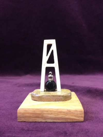 Сувенир "Нефтяная вышка", цевка, нефть