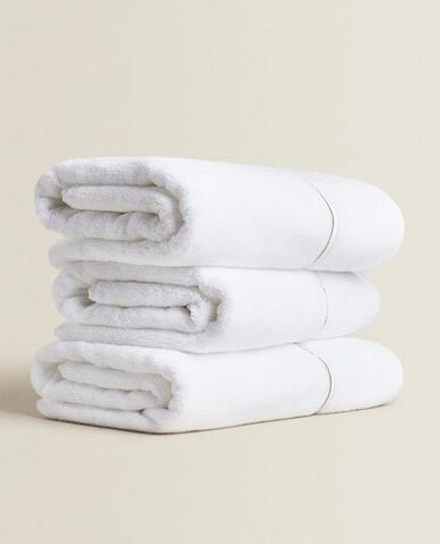 ZARA HOME ПОЛОТЕНЦЕ ДЛЯ ВАННОЙ С ВЫШИВКОЙ, БЕЖЕВЫЙ