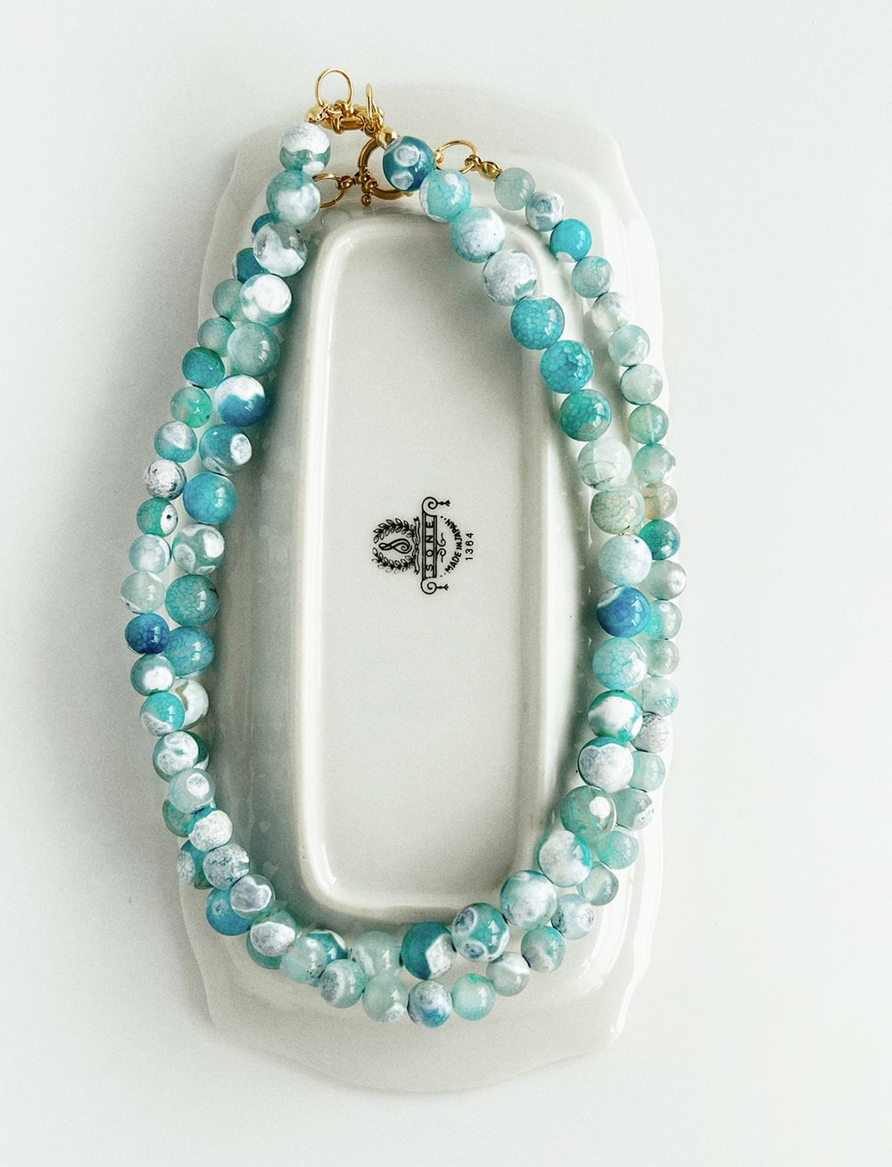 Колье Flame Sky из бусин камня