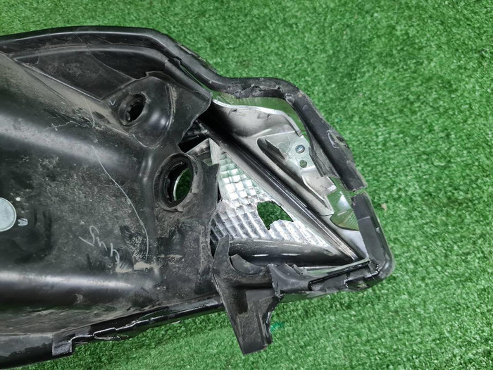 Битая Фара левая Suzuki Vitara 2 (2014-2019) галоген