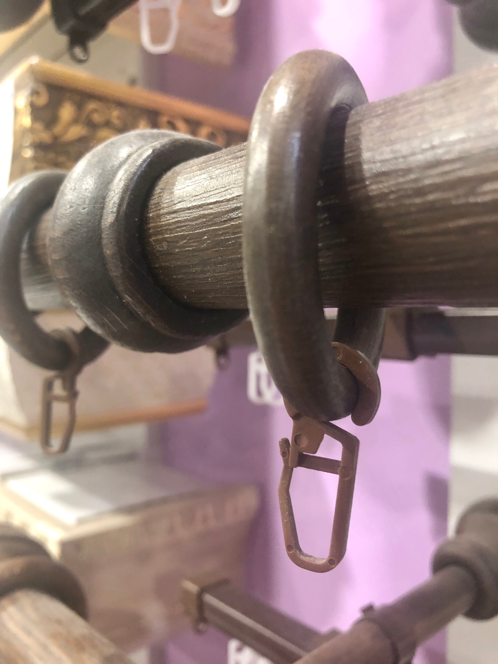 Крючок для круглых деревянных колец, цвет коричневый