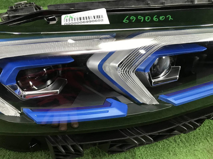 Фара правая BMW 3er G20 (2022-н.в.) LED В сборе