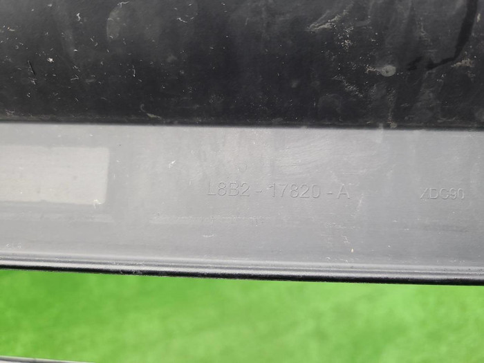 Решетка радиатора Land-Rover Defender 2 L663 19-нв