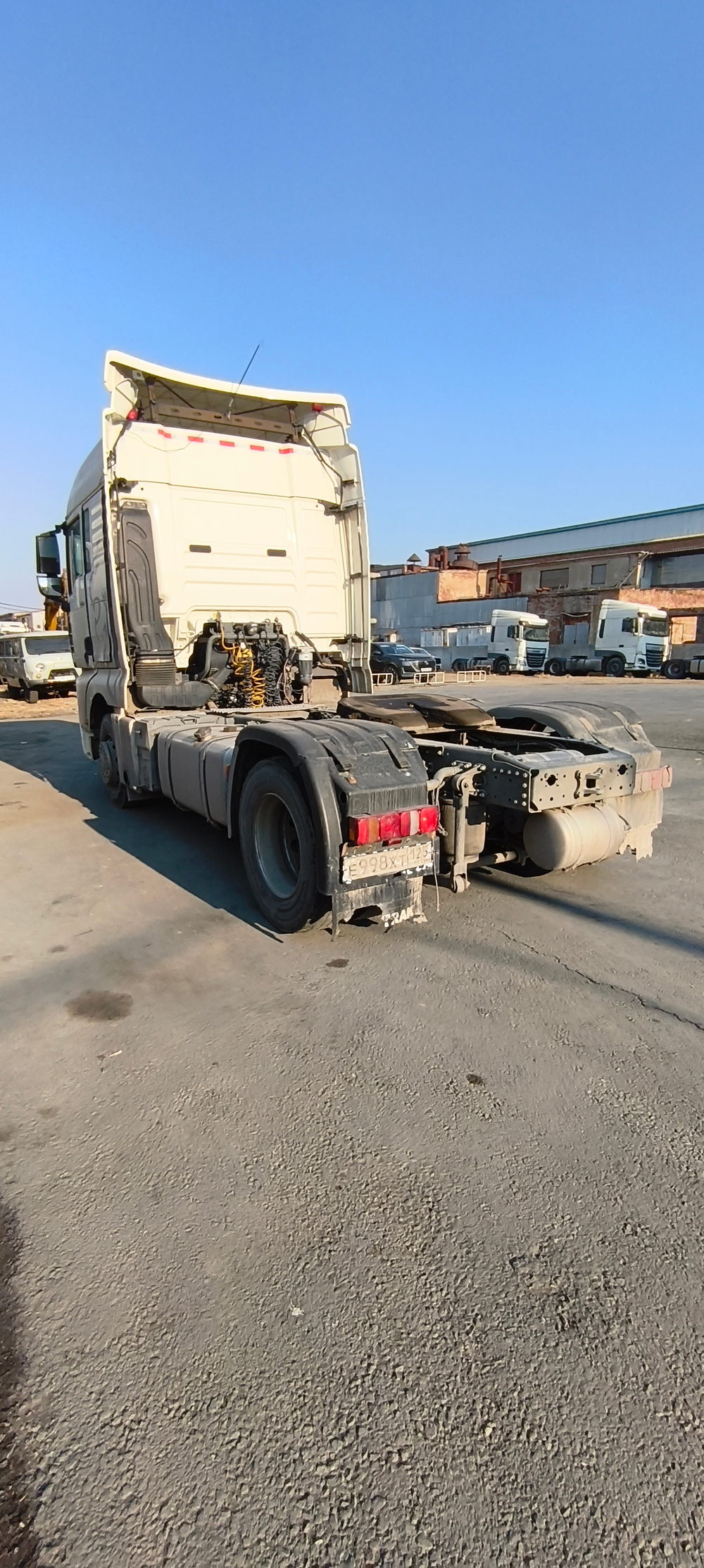 SITRAK C7H 4x2 Седельный тягач ZZ4186V361HE (Дизельный, 12,4 л, 480 л.с., АТ)