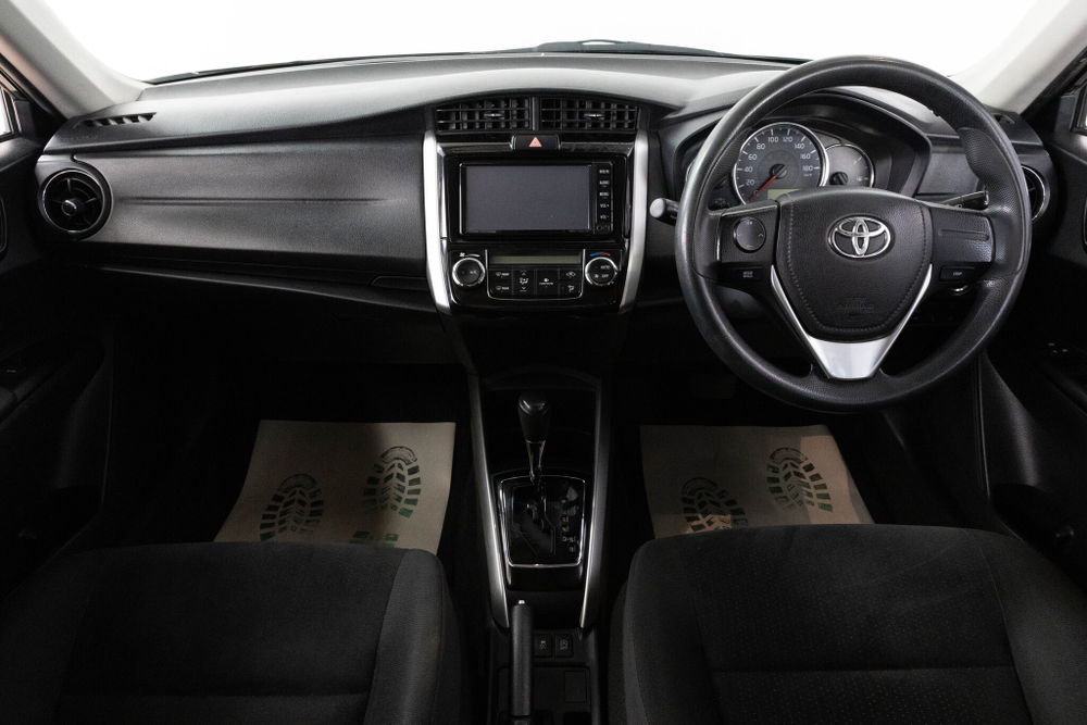 Toyota Corolla Fielder, 2017 год