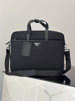 Портфель Prada