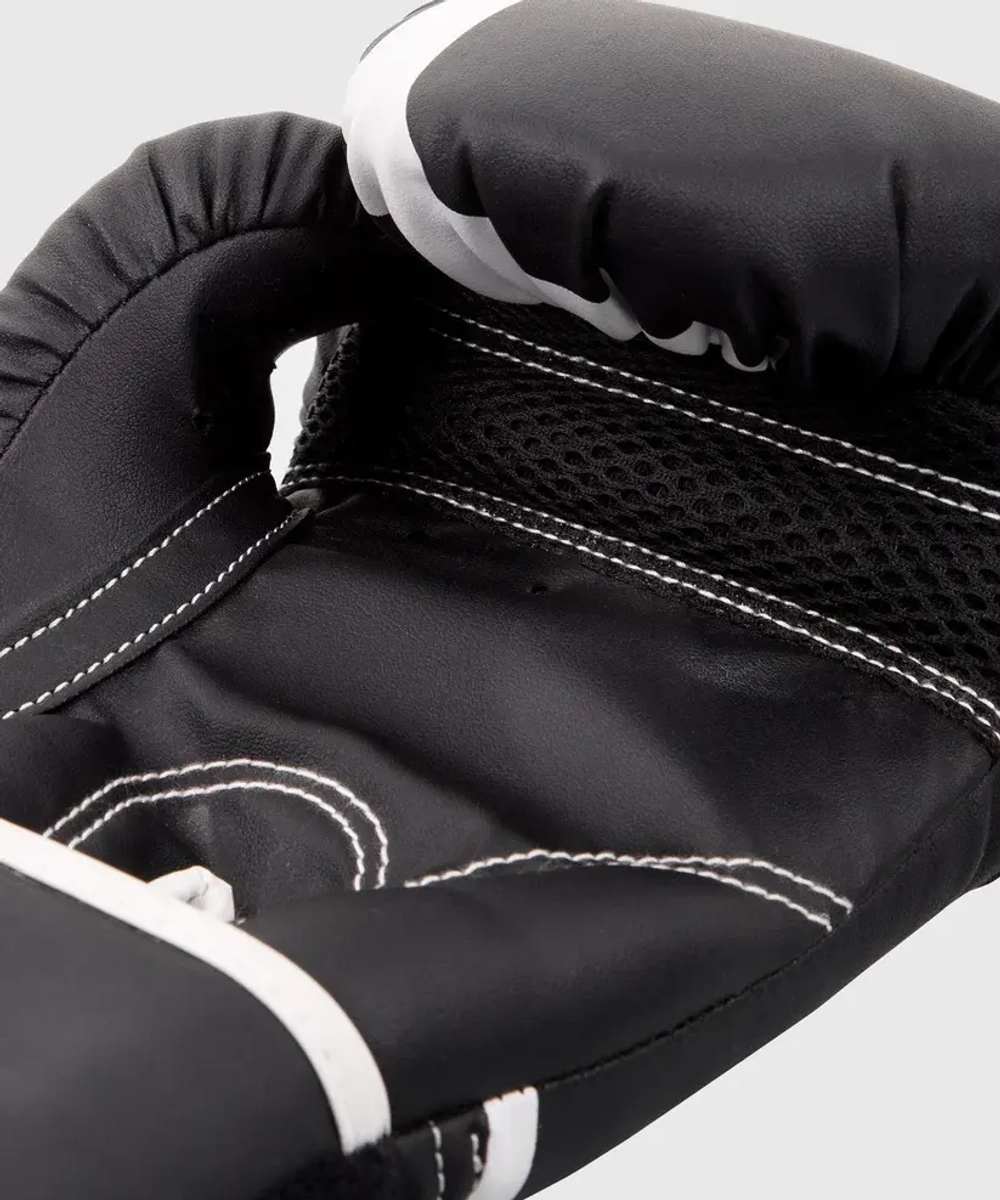 Детские боксерские перчатки Venum Challenger 2.0 Black/White