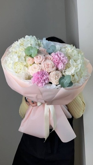 Нежный букет цветов