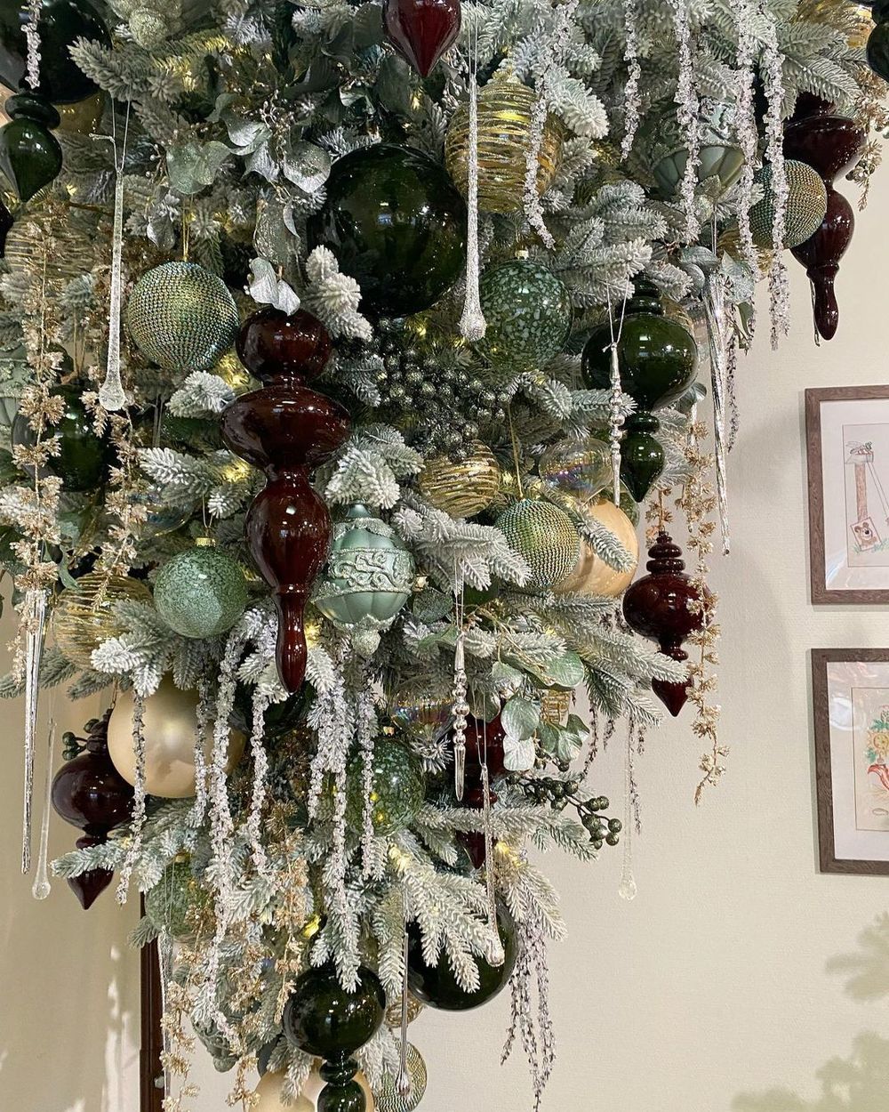 Ель подвесная потолочная «Люстра» с встроенной гирляндой