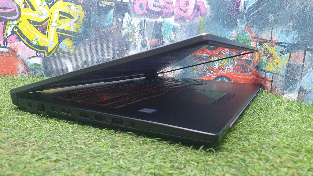 Игровой ASUS i7-8/16Gb/RTX 2060 6Gb/144Hz/ROG STRIX SCAR 2 GL704GV-EV022/Windows 11